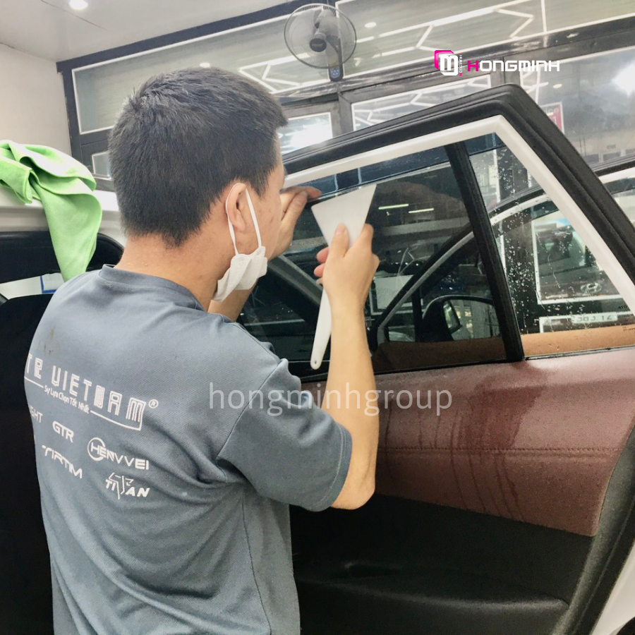Hồng Minh Auto địa chỉ phân phối phim cách nhiệt chính hãng của Mỹ